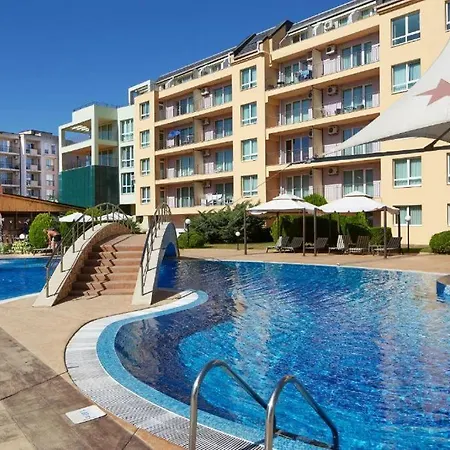 Pollo Resort, Summer Wind 公寓 *